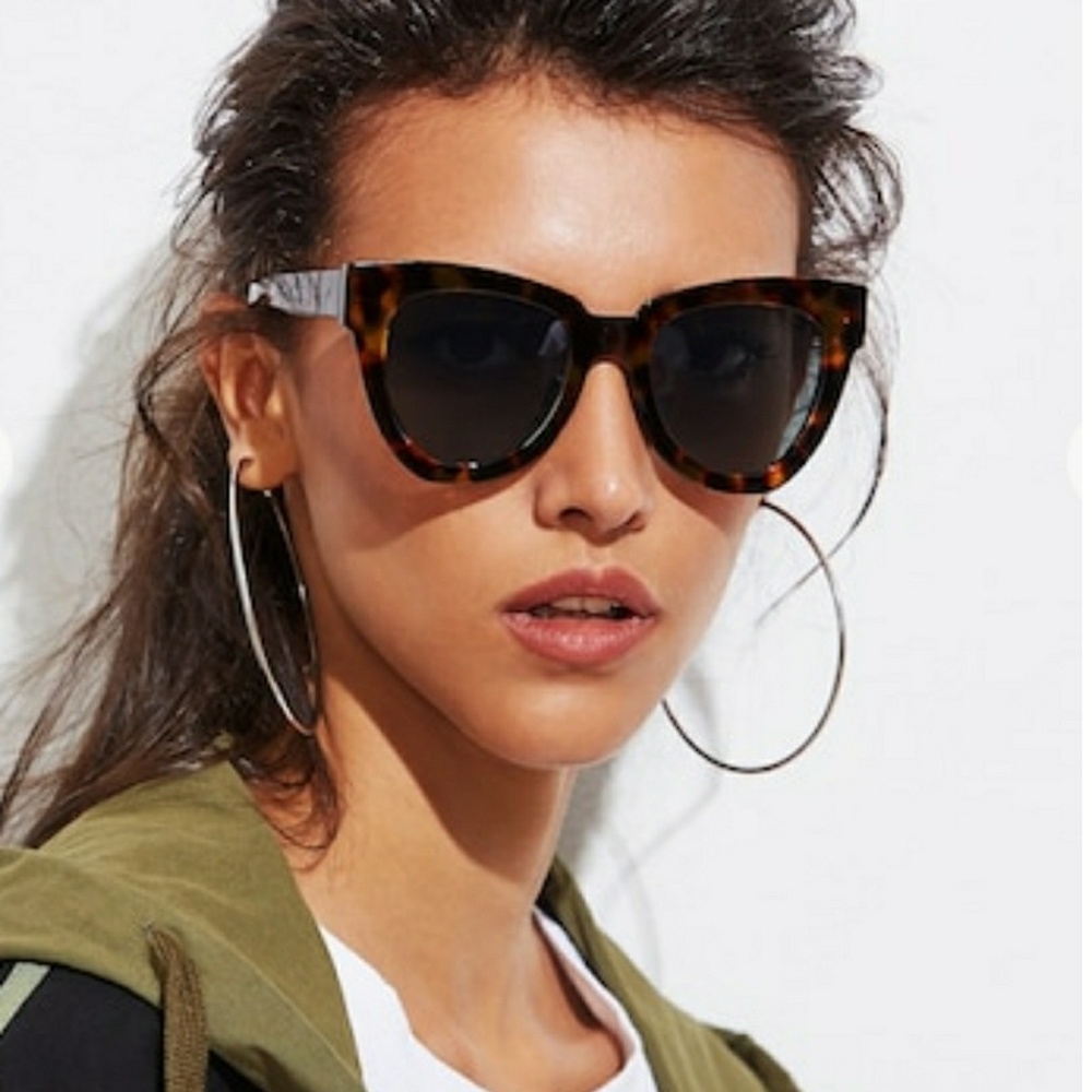 Hot Oversized Cat Eye Sunglasses With Case - Picture 6 of 6